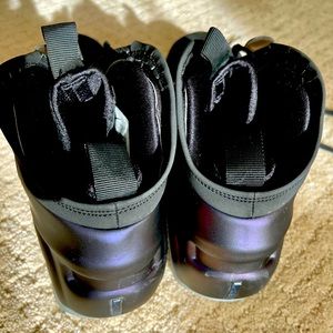 Excellent condition! 
Men’s size 10 “ ￼
“Eggplant” cd7399 500